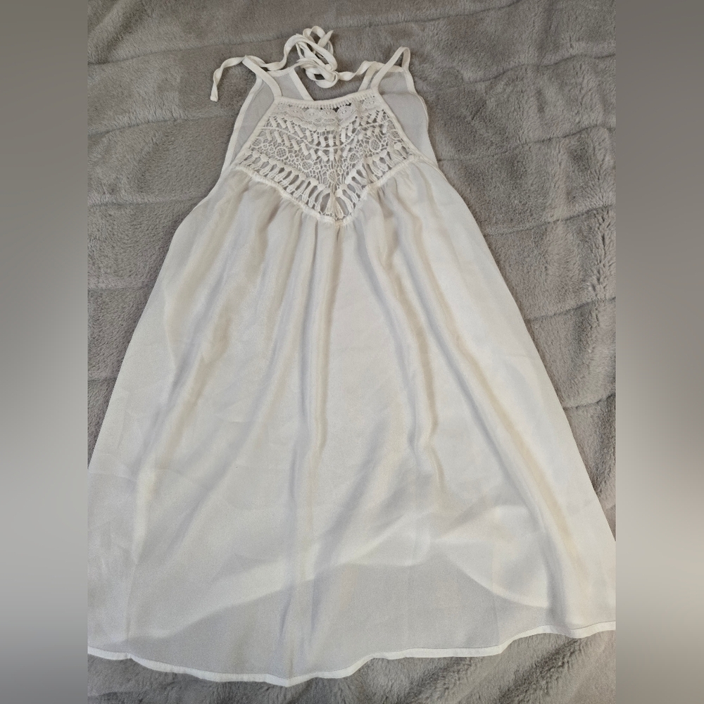 Chic White Lace Tank Top